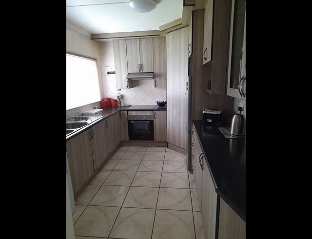 3 BEDROOM PROPERTY TO RENT IN DAL FOUCHE